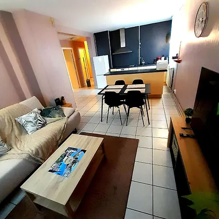 Chaleureux T3 Avec Style Et Confort Montluçon